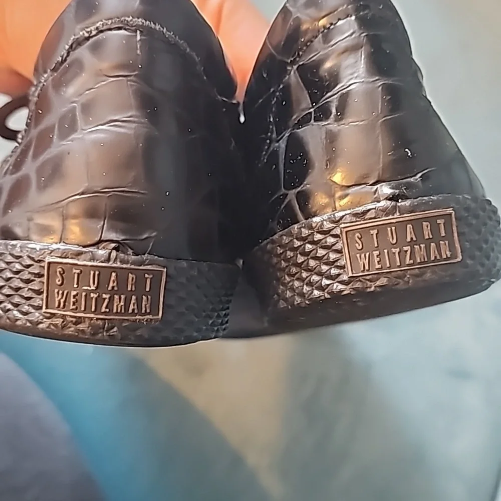 Authentic Stuart Weitzman Black Croc-Embossed Patent Leather Sneakers 8.5 Women